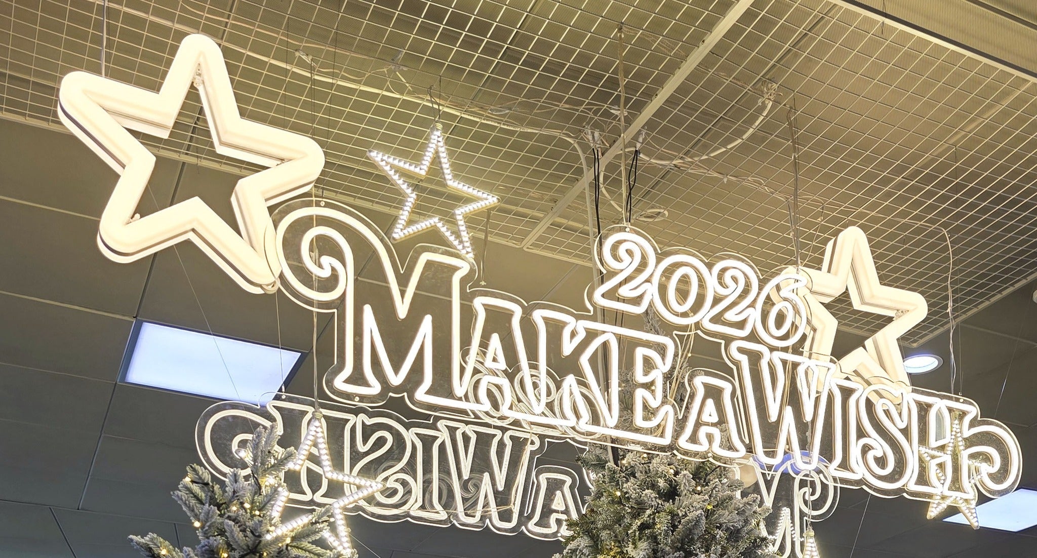 クリスマス・新年イベントのネオンサイン装飾｜店舗を彩るLEDネオンのオーダーメイド